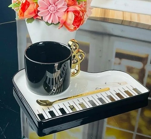 Чашка с блюдцем и ложкой 106-282 200мл