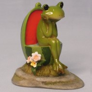 Лягушка на арбузном горшке EV15609A