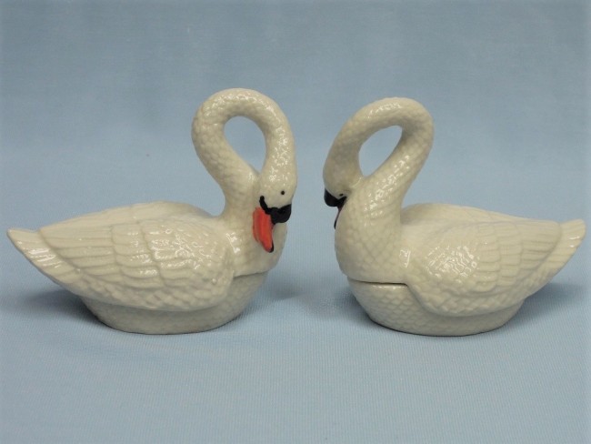 Шкатулка Лебедь K618