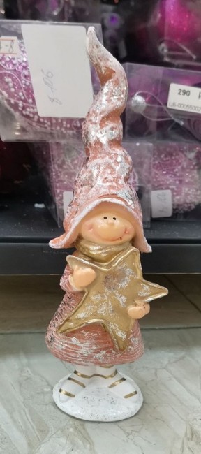 Девочка в шапке с звездой НФ356 Н-28см,L-8см,В-7см