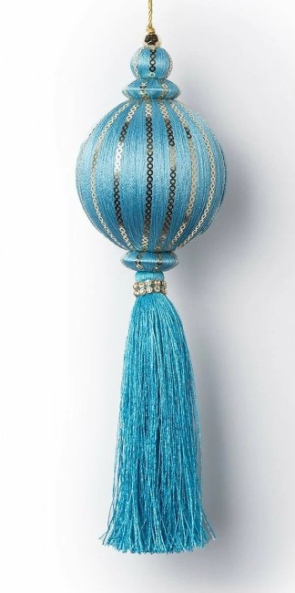 Голубой шар с кисточкой 23 см 14991