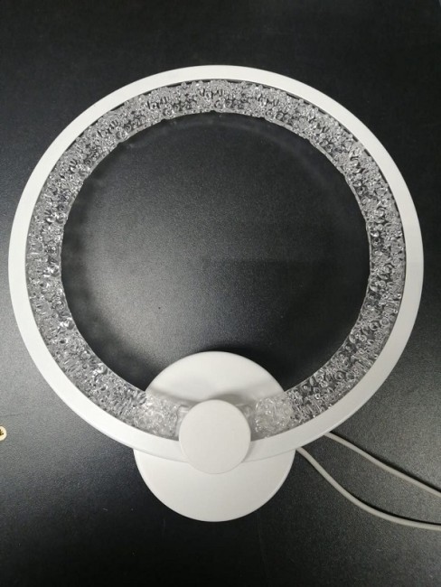 Светильник настенный SVK MDL80969/1 28W Белый 295*260*60 Светильник настенный SVK MDL80969/1 28W Белый 295*260*60