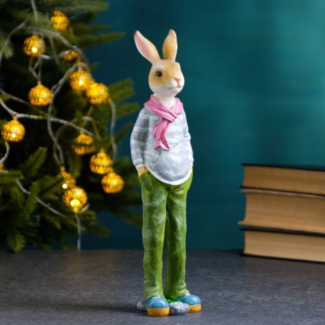 Фигура "Заяц Шелдон" 7689271 серый свитер, 26см