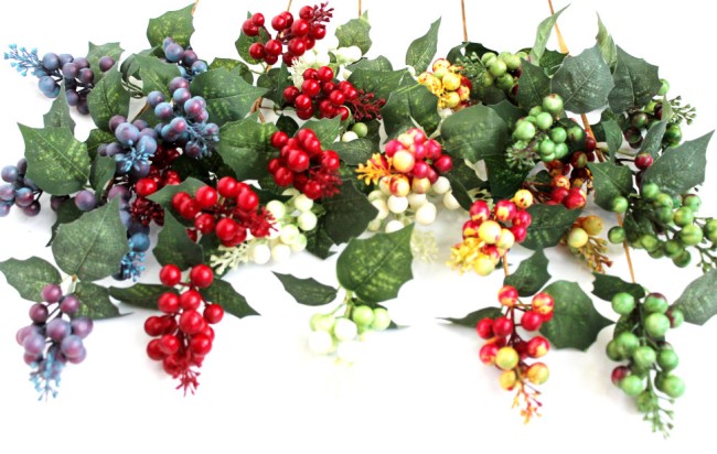 Ветка брусники "Дары Карелии" В10557 7в.Н70см