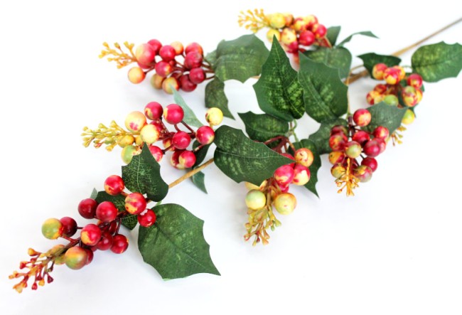 Ветка брусники "Дары Карелии" В10557 7в.Н70см