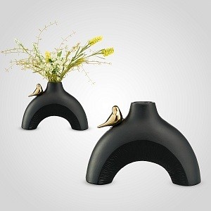 Керамическая чёрная ваза с птичкой HT10