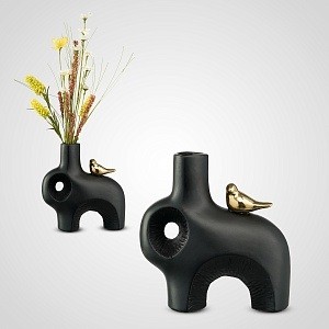 Интерьерная керамическая чёрная ваза HT09-2