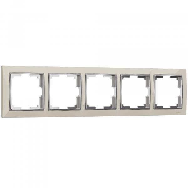 Рамка из пластика на 5 постов Snabb слоновая кость/хром W0051903 Рамка из пластика на 5 постов Snabb слоновая кость/хром W0051903