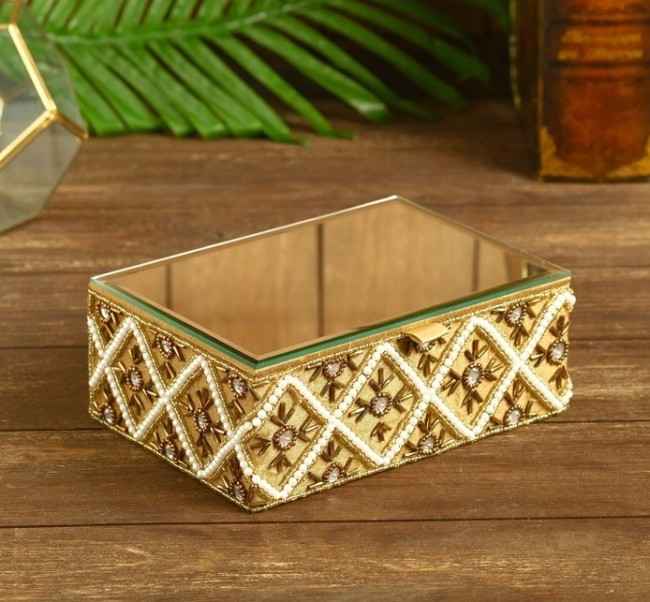 Шкатулка "Амира" 4519521 стекло, бисер 18х13х7 см