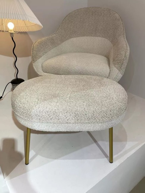 Кресло SION 3018-01 белый /3018-10 бежевый,шенилл/черный каркас 629M05441 Кресло SION 3018-01 белый /3018-10 бежевый,шенилл/черный каркас 629M05441