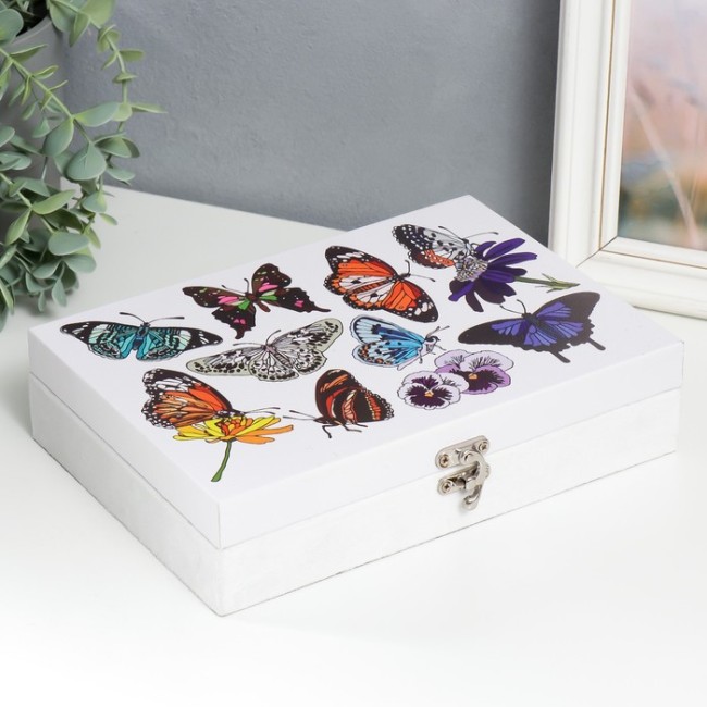 Шкатулка "Бабочки и анютины глазки" 7521428 кожзам 5,5х24х17 см дерево