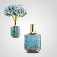 Бирюзовая ваза с узким горлом из плотного стекла L 31467