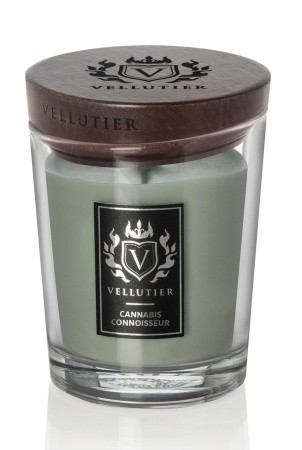 Свеча средняя Каннабис Коносье  225гр V62034
