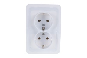 Розетка Валери 2-м,с/з белая В0128